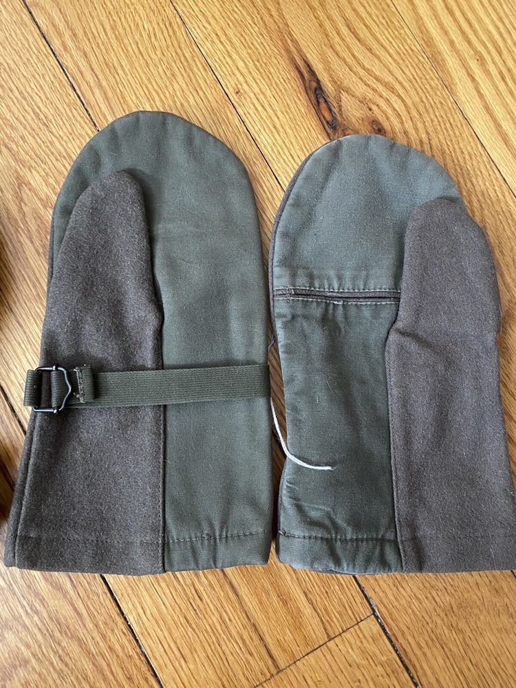 Vintage Austrian Military Shooters Mittens Preowned