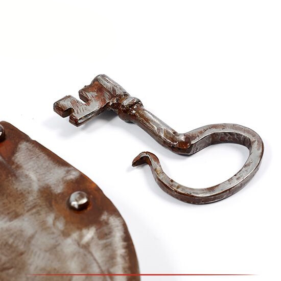 HANDMADE IRON BASE METAL LOCK & KEY TABLE DECOR