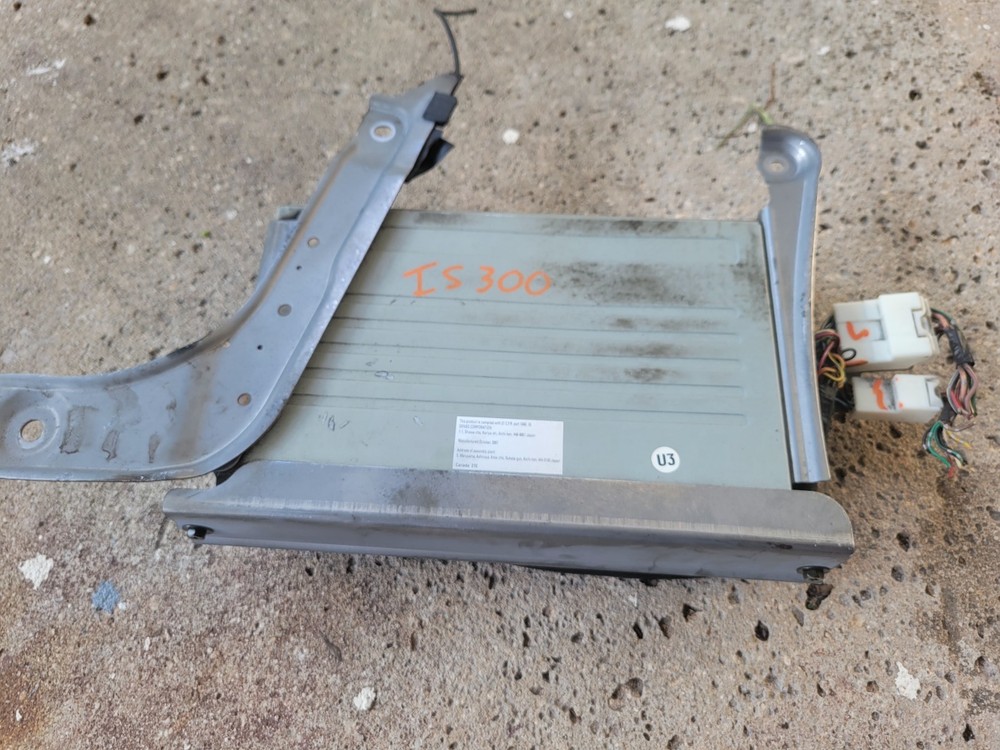 🚘 2002-2005 Lexus IS300, GPS TV Screen Navigation Player Module 86841-53030,