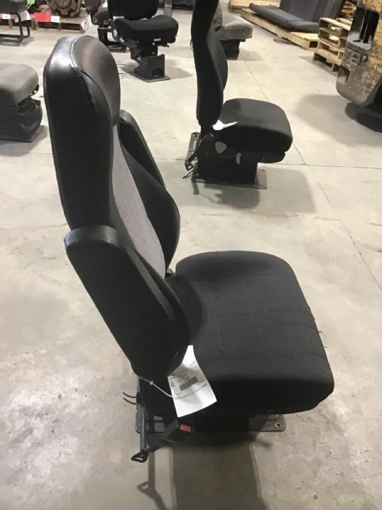 Replaces 2002 VOLVO VNM FRONT SEAT , MD