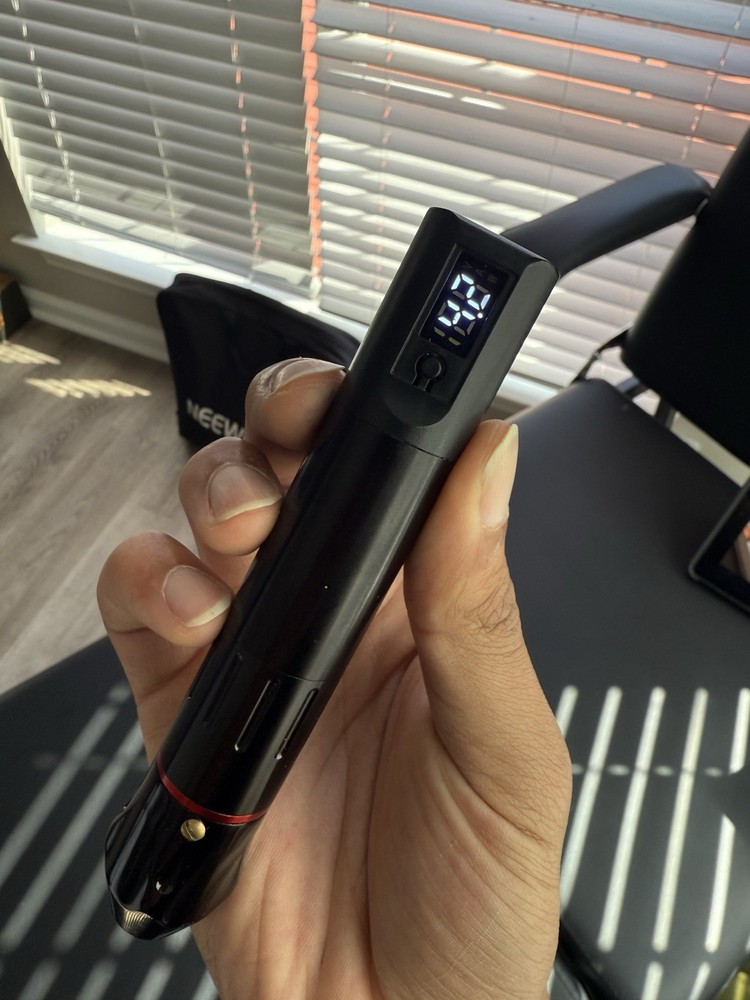 Wireless Adjustable Digital Display Tattoo Pen Battery Pack Black Red