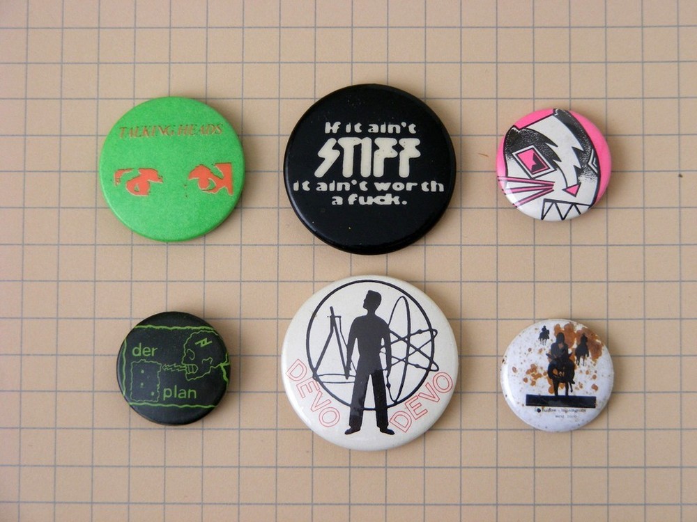 6 ORIGINAL Rock New Wave BUTTONS Pin Backs ~ Devo, STIFF, Talking Heads ~ 70s