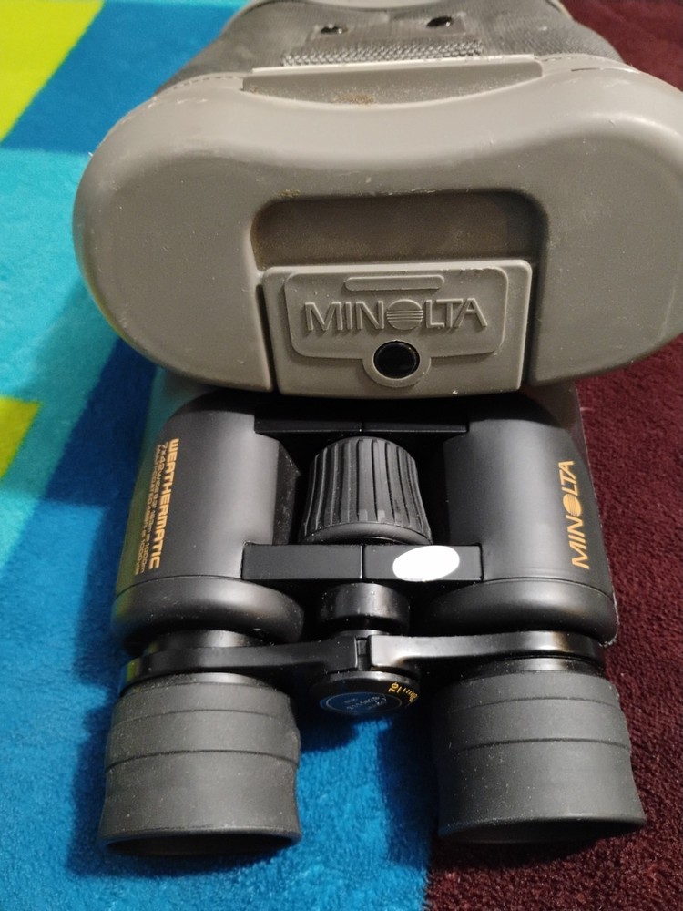 MINOLTA weathermatic..... 7 x42..... extra wide angle...BINOCULARS .. japan