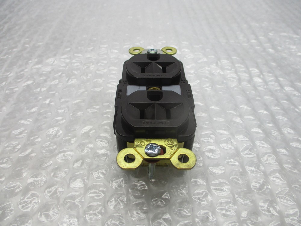 HUBBELL GCRB-15 RECEPTACLE NSMP