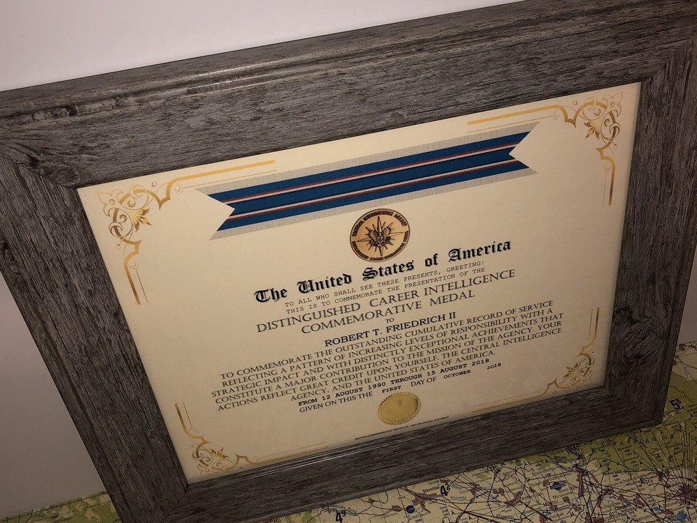CIA - DISTINGUISHED CAREER INTELLIGENCE COMMEMORATIVE MEDAL CERTIFICATE Type-1