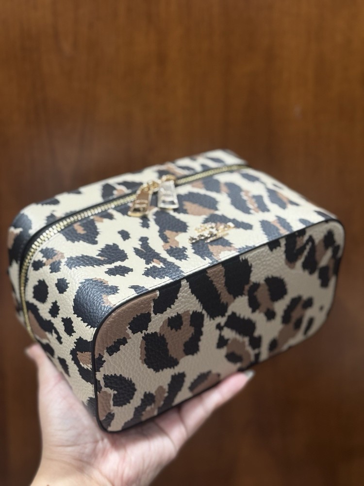 Coach Cosmetic Case With Leopard Print NWT CCF43 In Leopard Multi