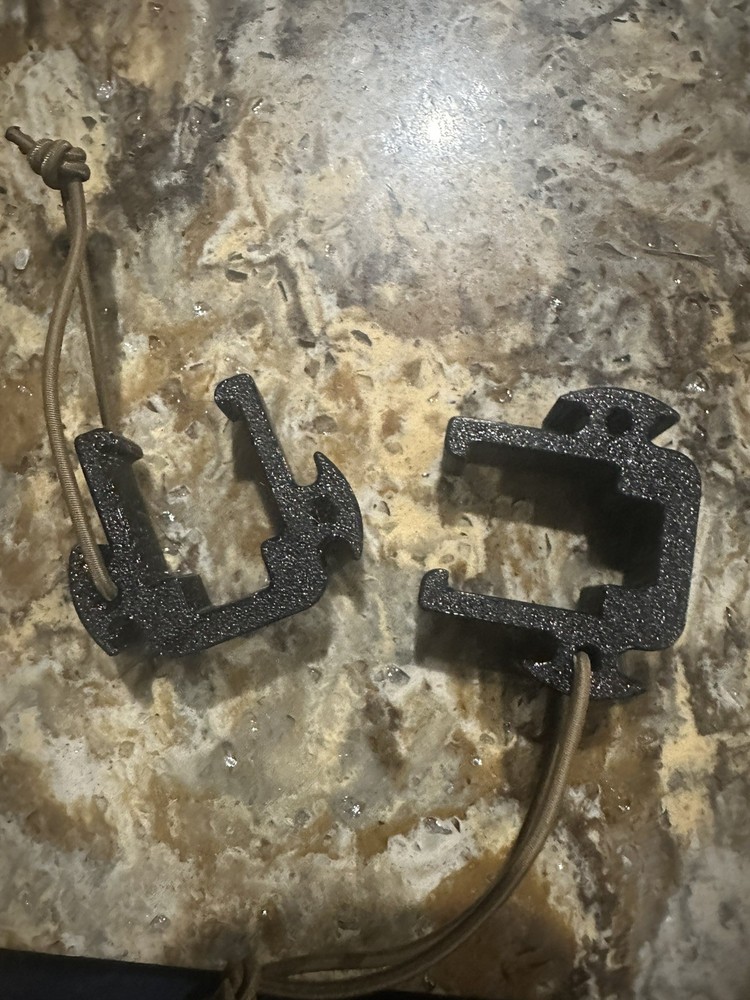 Beast Gear Saddle Harness Stick Clips