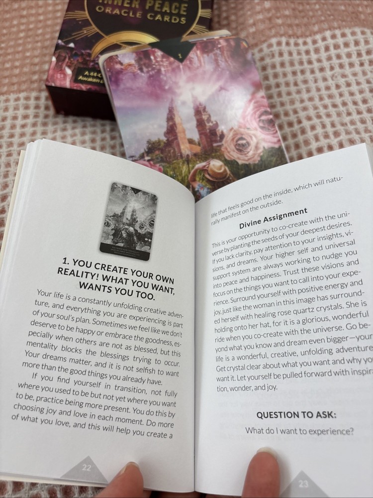 Unshakable Inner Peace, A 44-Card Oracle Deck&Guidebook *Shannon Kaiser*