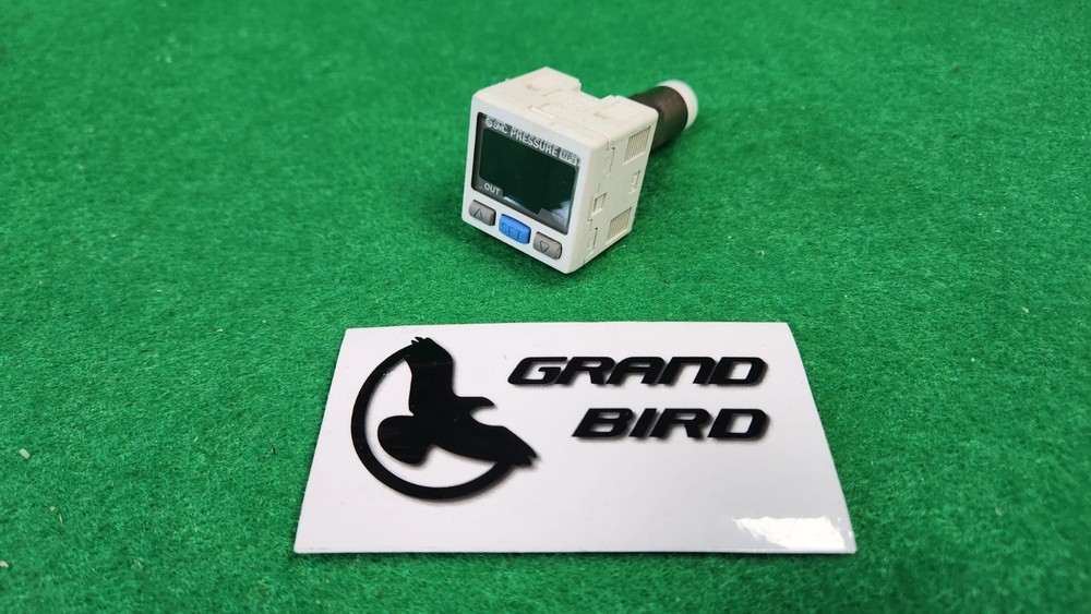 SMC ISE30-01-65-M Digital Pressure, USED