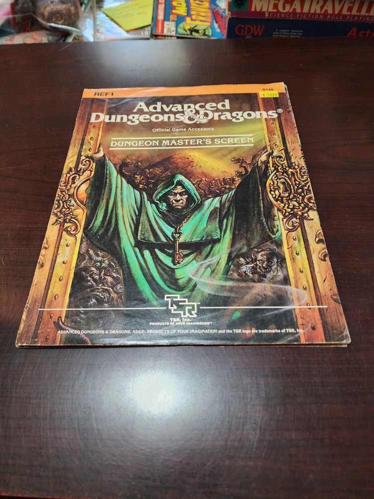 Vintage Dungeons & Dragons 2nd Edition Dungeon Master's Screen, Nice shape!