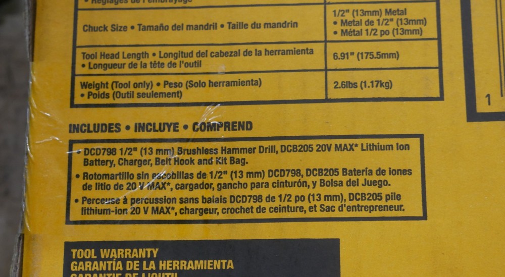 DEWALT DCD798P1 Brushless Hammer Drill Kit NEW