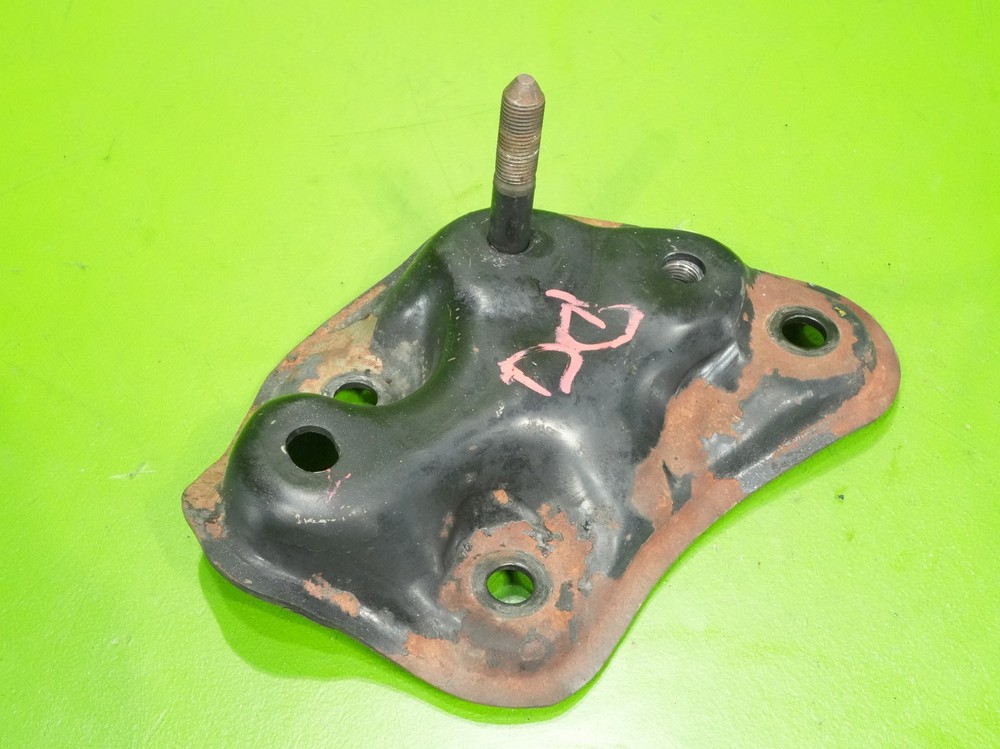 90-93 Integra OEM passenger right trans engine motor mount bracket 5 spd manual