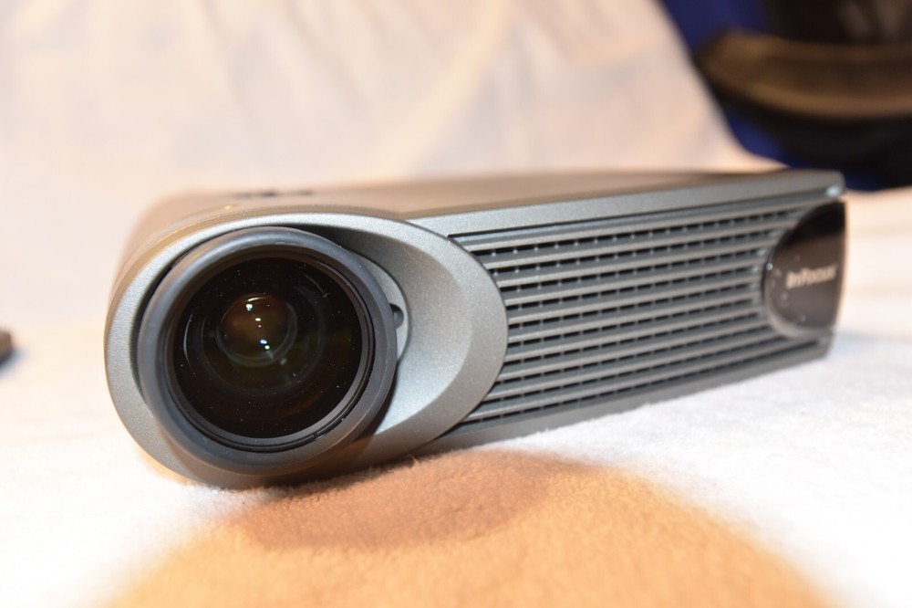 Infocus LP335 Projector 60 Lamp Hours