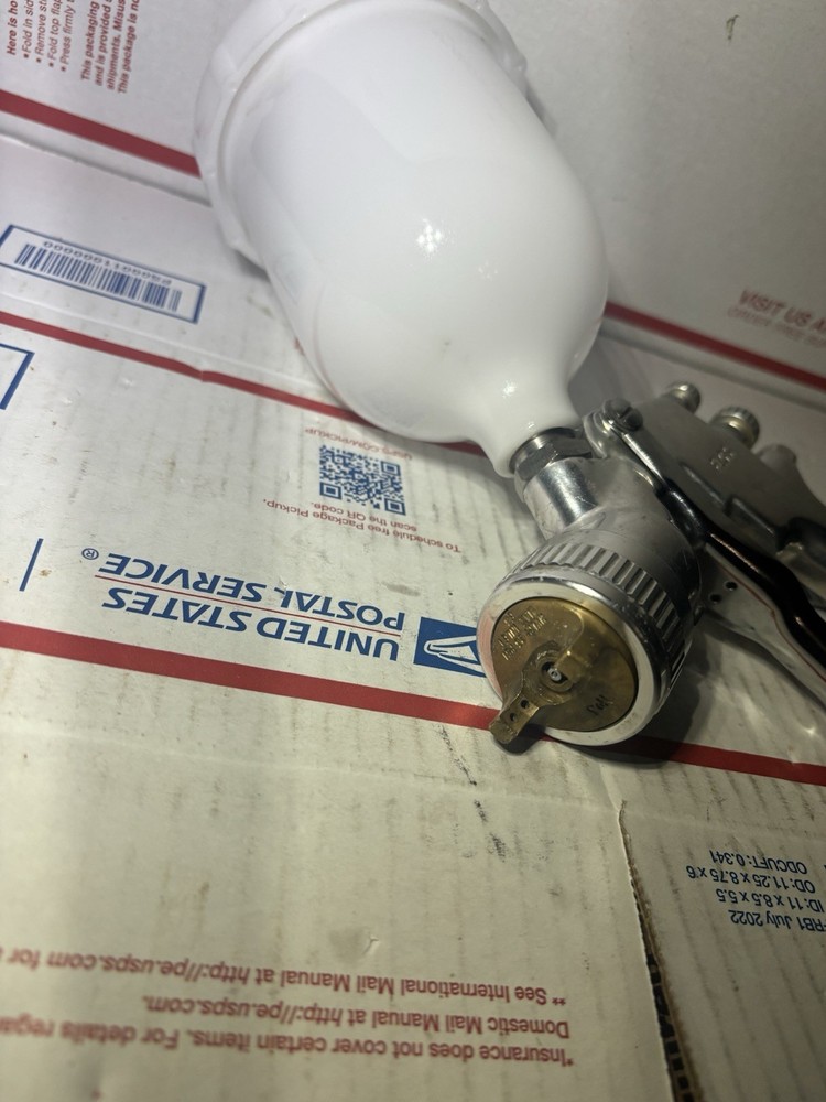 Devilbiss FlG Spray Gun