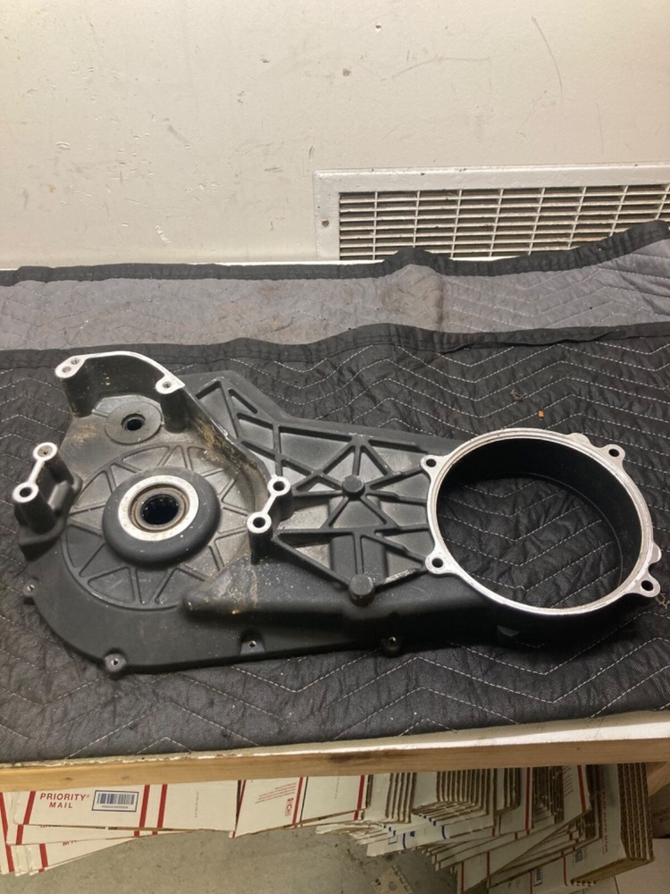 HARLEY DAVIDSON SOFTAIL INNER CHAIN CASE HOUSING 60620-94B black