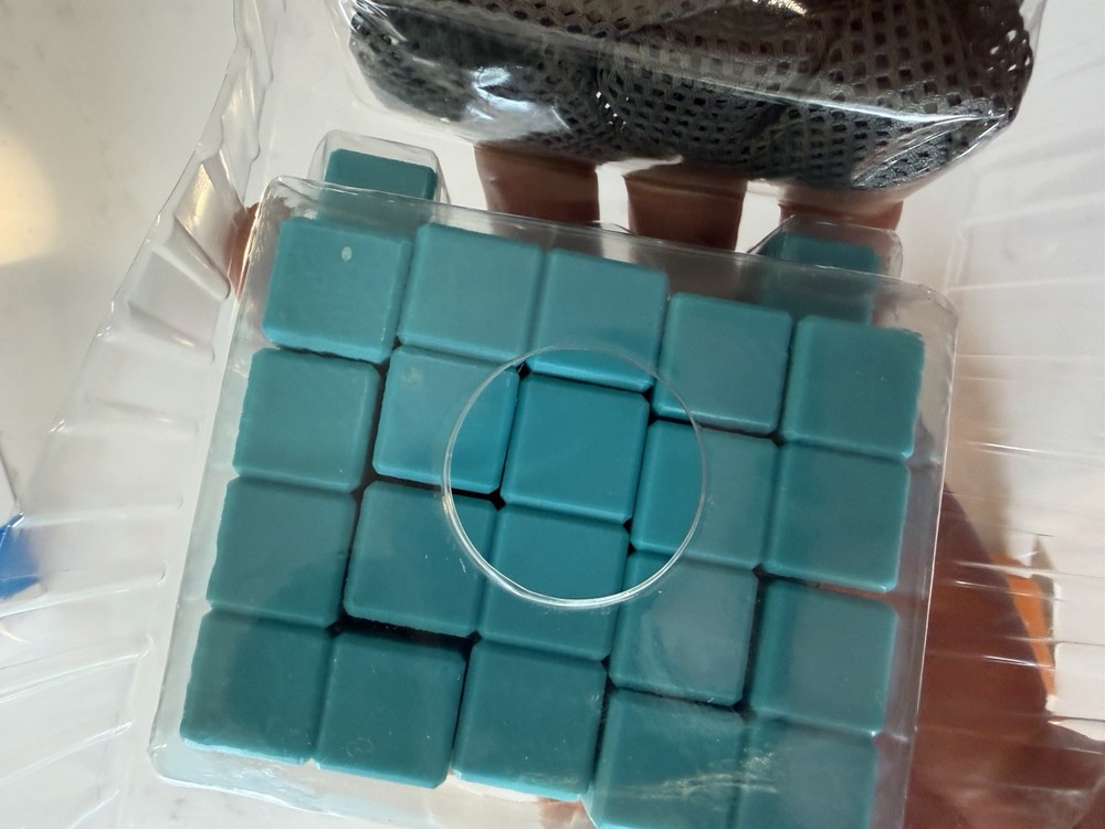 ThinkFun Block by Block Puzzle Game 60 Challenges Complete Open Box