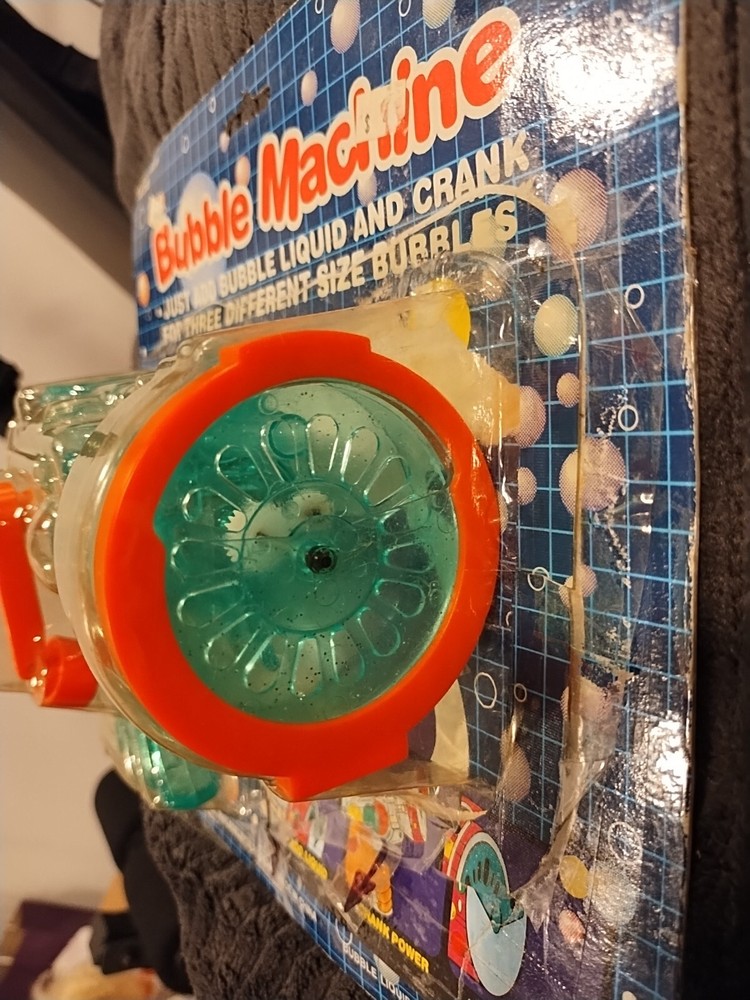 Bubble Machine Vintage 1992 Different Size Bubbles (3) Opened Package