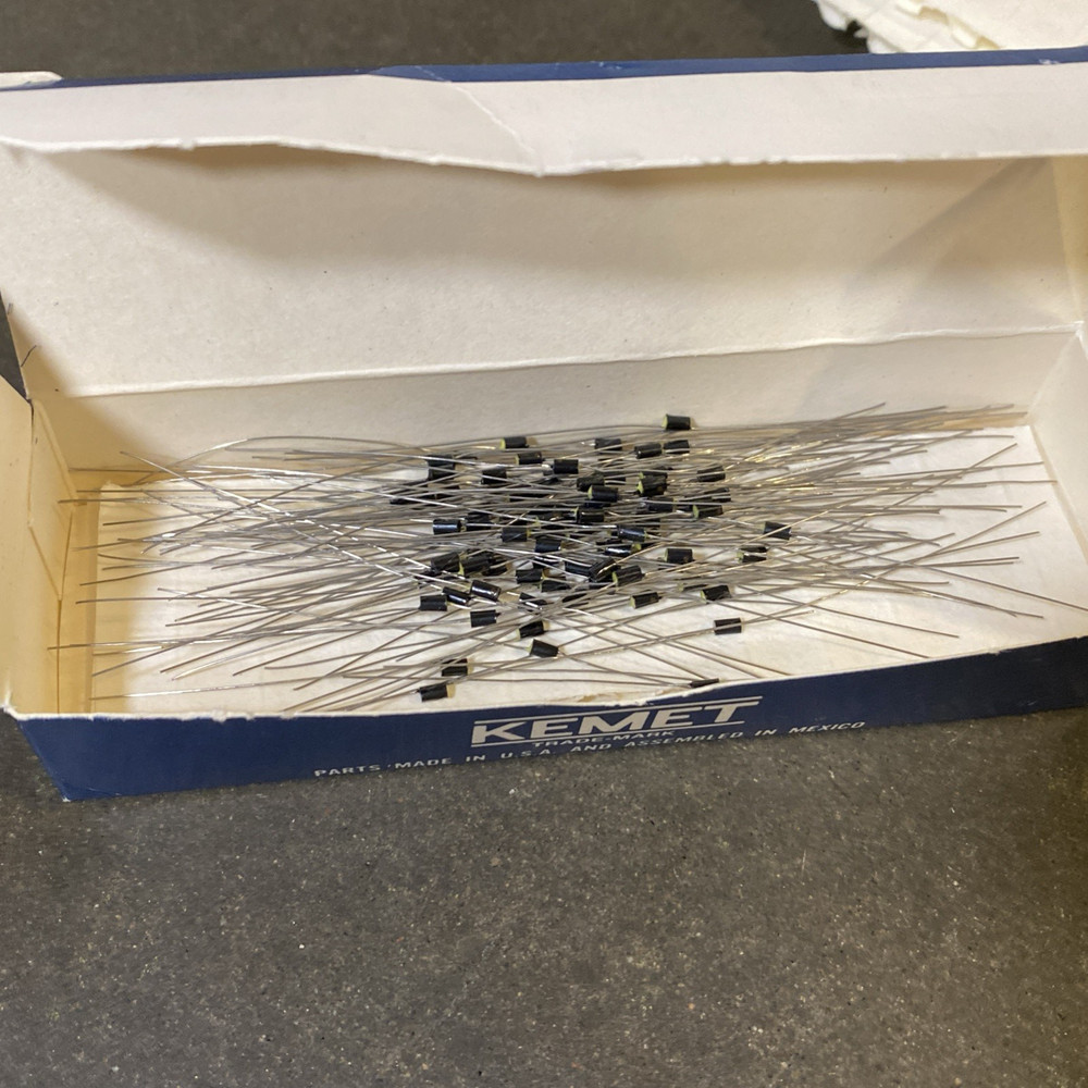Vintage Union Carbide Capacitors KEMET