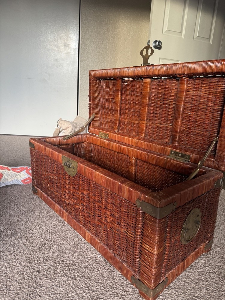 Vintage Wicker/Rattan Storage Trunk