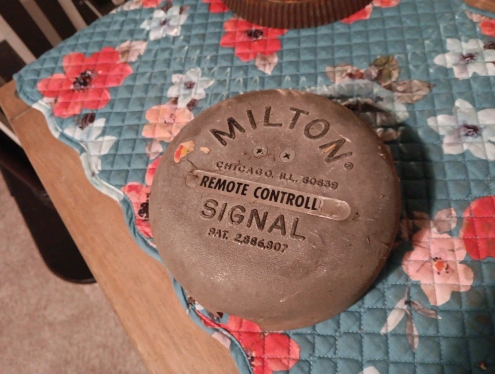 VINTAGE MILTON REMOTE CONTROLLED SIGNAL BELL