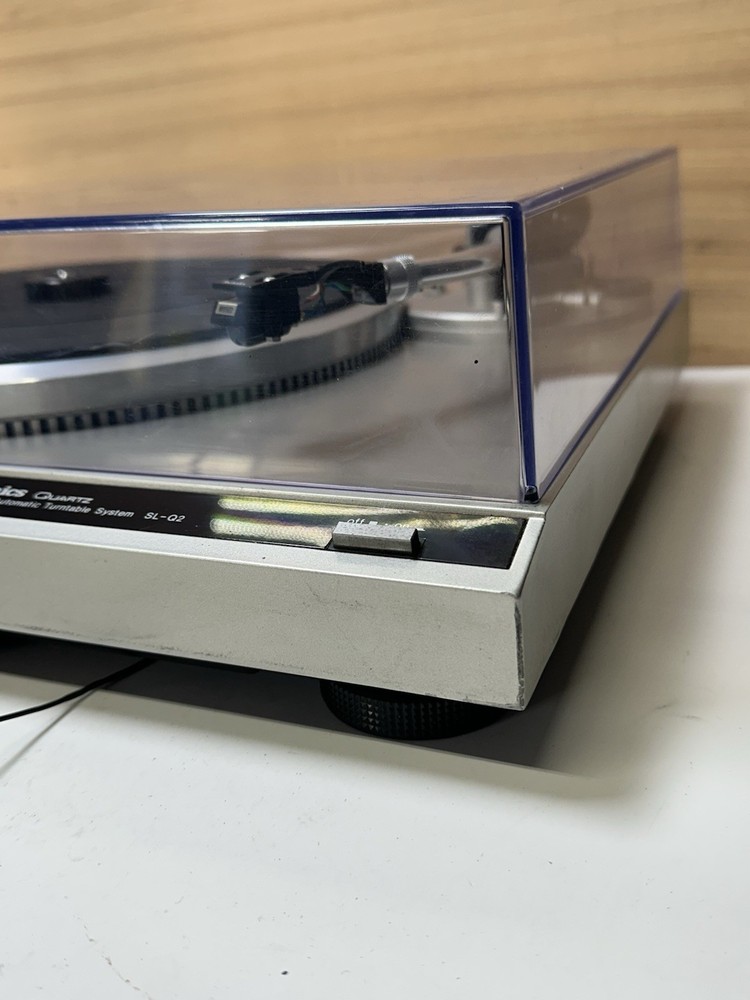 Technics SL-Q2 Direct Drive Turntable (no Needle Please Read)
