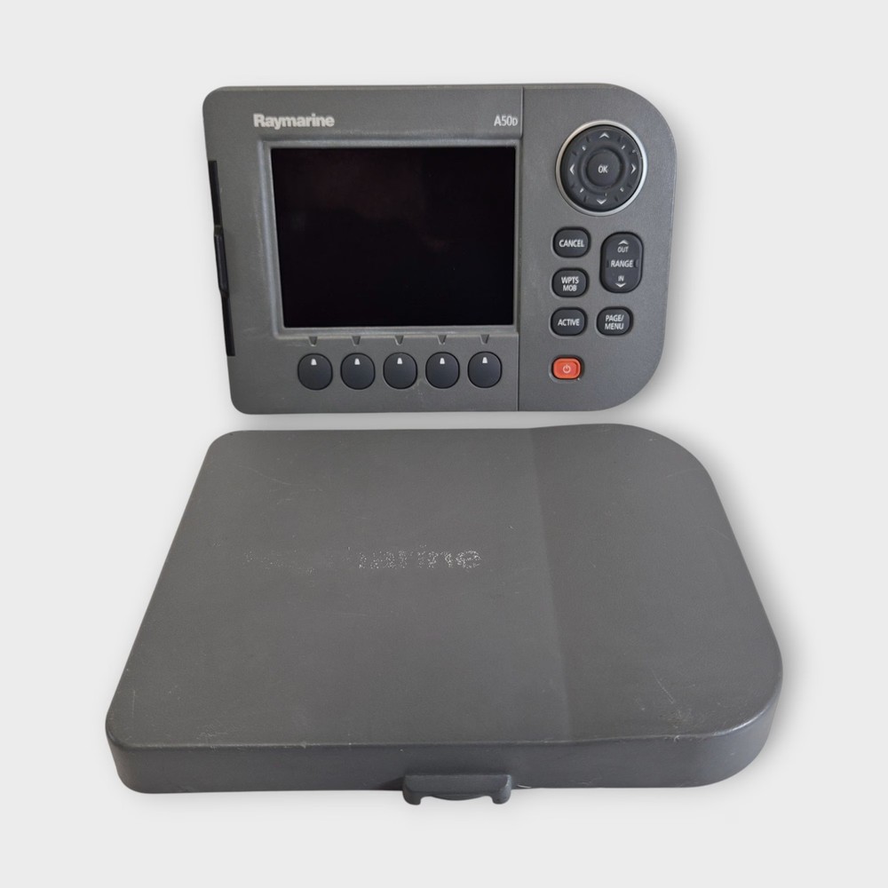 Raymarine A50D Multifunction Chartplotter Display -E62186- w/ Sun Cover - Tested