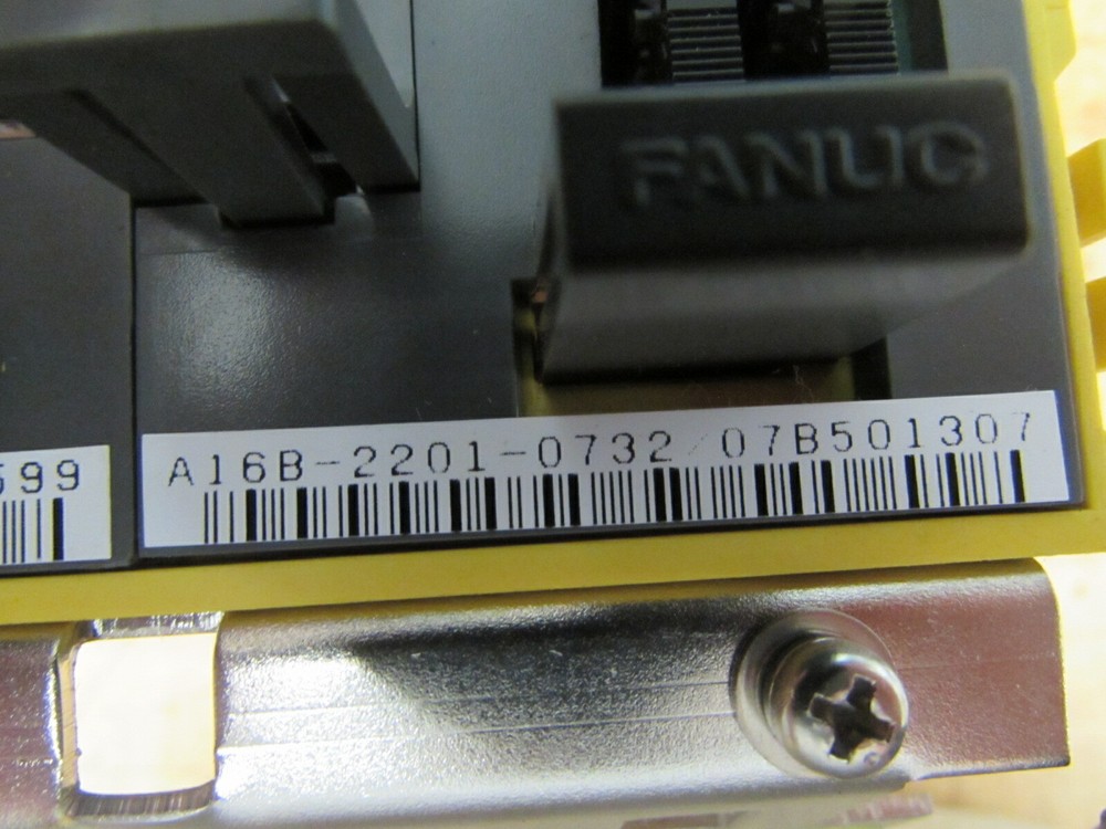 Fanuc A16B-2201-0722 / 0732 IO Unit