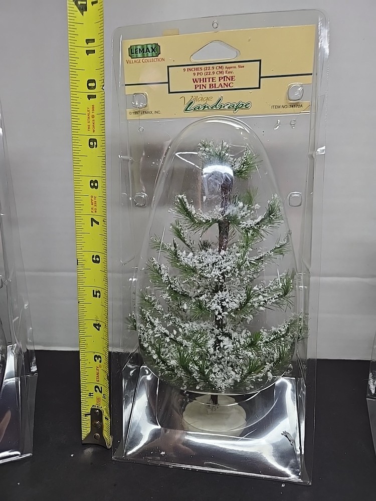 Set of 6 Assorted Packages. Christmas Tree Bundle