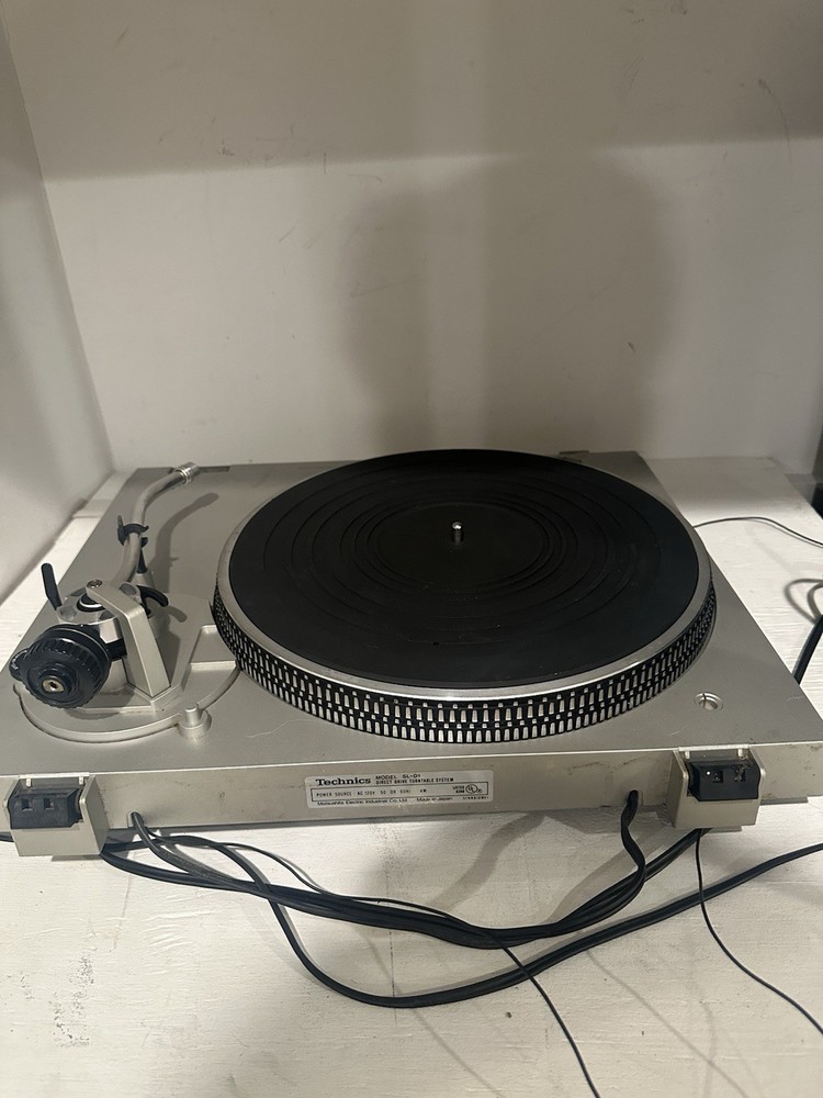 Serviced Technics SLD1 W/ Dustcover