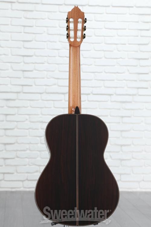 Alhambra 9 P Classical Guitar - Natural