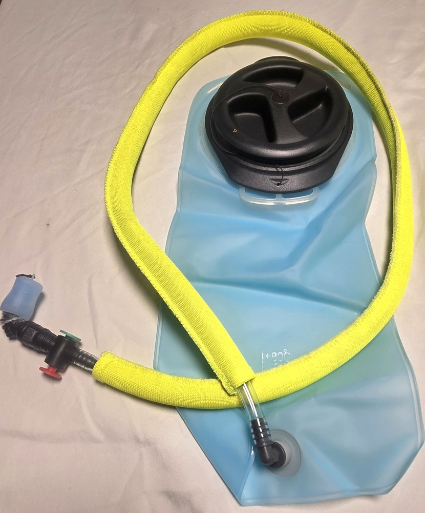 Igloo Gear Reflective Hi Vis Safety Vest With Hydration Pack