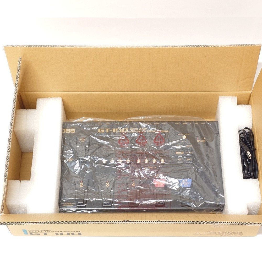 Boss GT-100 ver.2 Multi-Effects Processor Guitar Effect Pedal w/case, box Tested