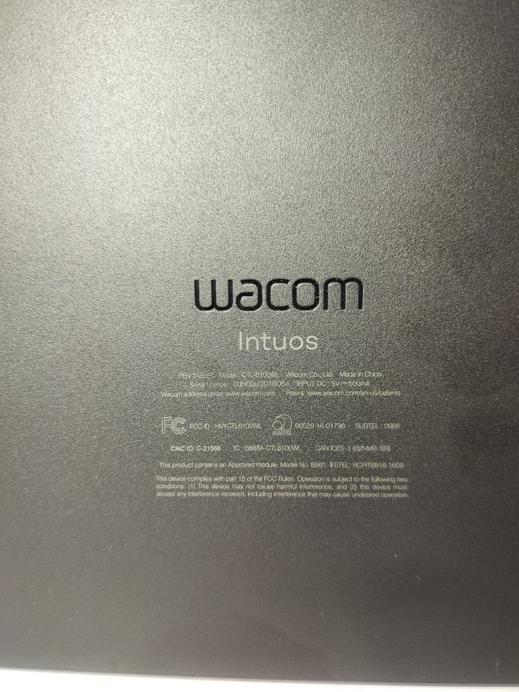 Wacom Intuos M Creative Pen Tablet (CTL-6100WL) - Bluetooth - Excellent