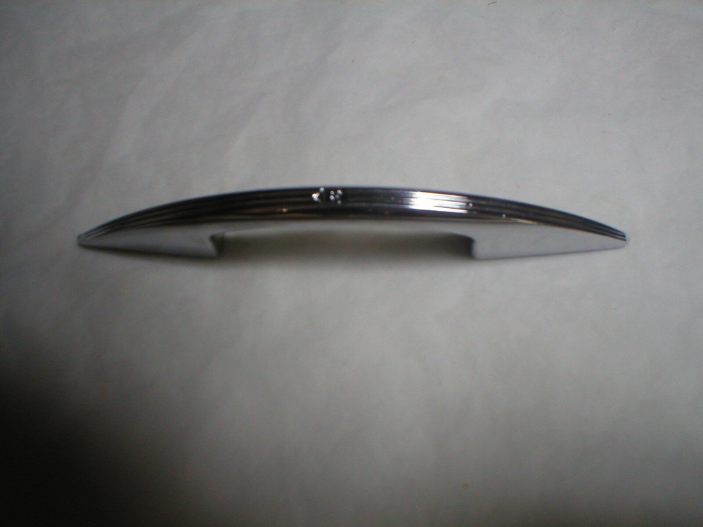 Vintage Deco Mid Century 5 5/8" Draw Pull