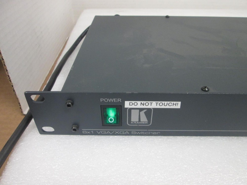 KRAMER ELECTRONICS VP-61N COMPUTER GRAPHICS VIDEO SWITCHER