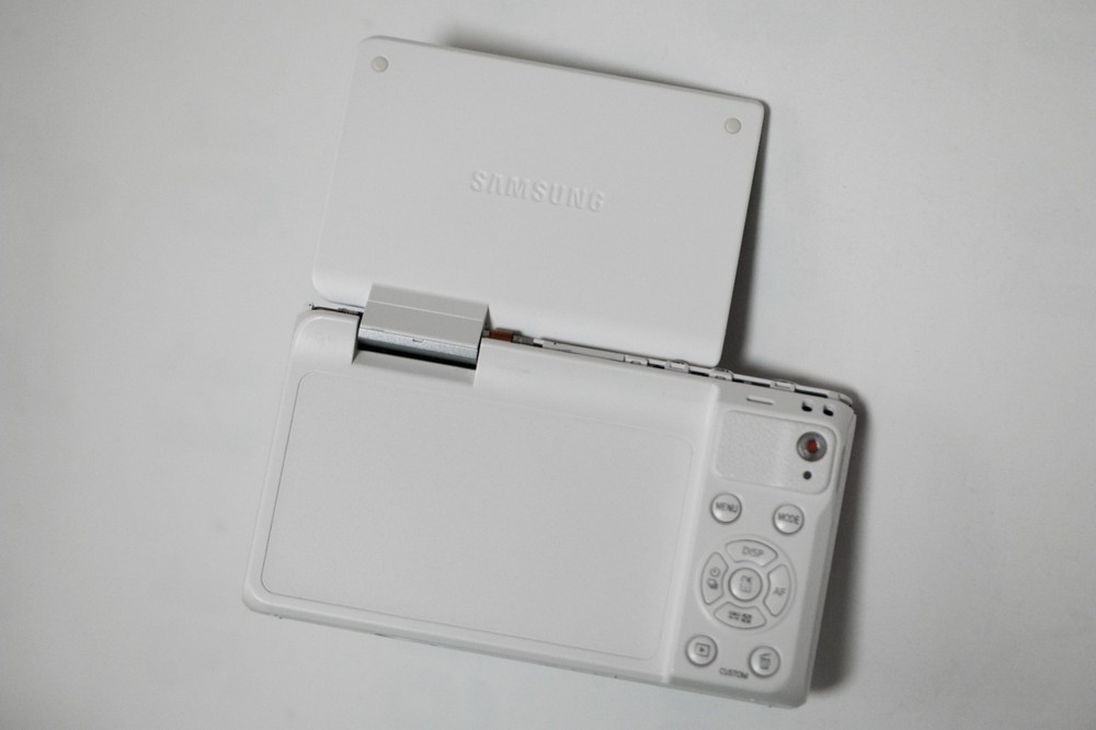 Samsung NX mini Camera [Read "Description"]