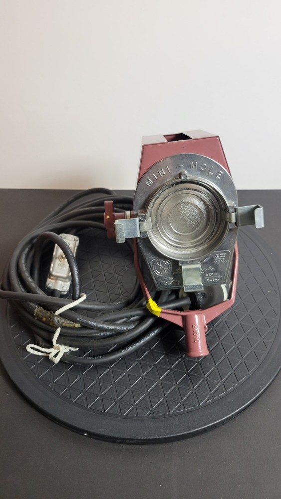 Mole Richardson Type 2801 Mini-Mole 200W Studio Light Tested Works