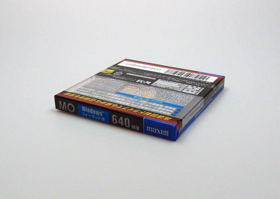 1x Unopened Maxell 3.5inch 640MB Rewritable MO Disk / Windows formatting