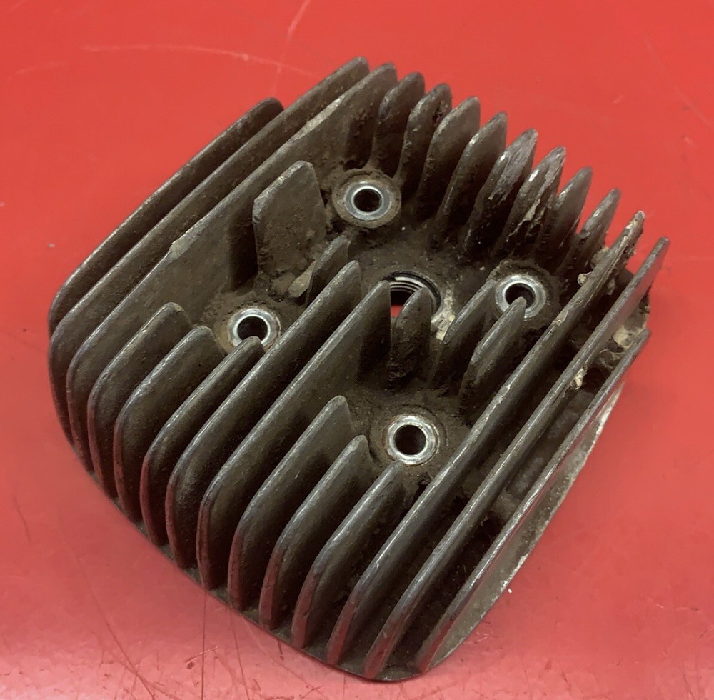 Suzuki M-10 Cylinder Head