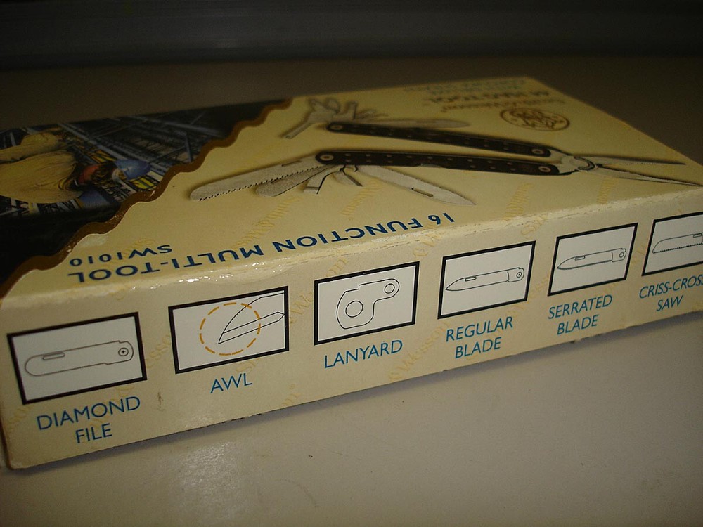Smith & Wesson 44 Mag Tool Deluxe - 16 Function Multi-Tool SW1010 - New in Box