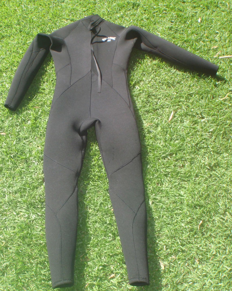 BILLABONG ABSOLUTE BASE MEN M MEDIUM 5/4mm SEALED BLINDSTITCHED fullsuit wetsuit