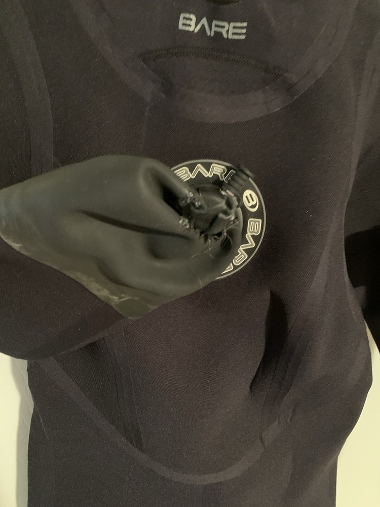 Bare CD4 Pro Dry Drysuit – Size XS – Includes Inflator Hose, Bag & Extras