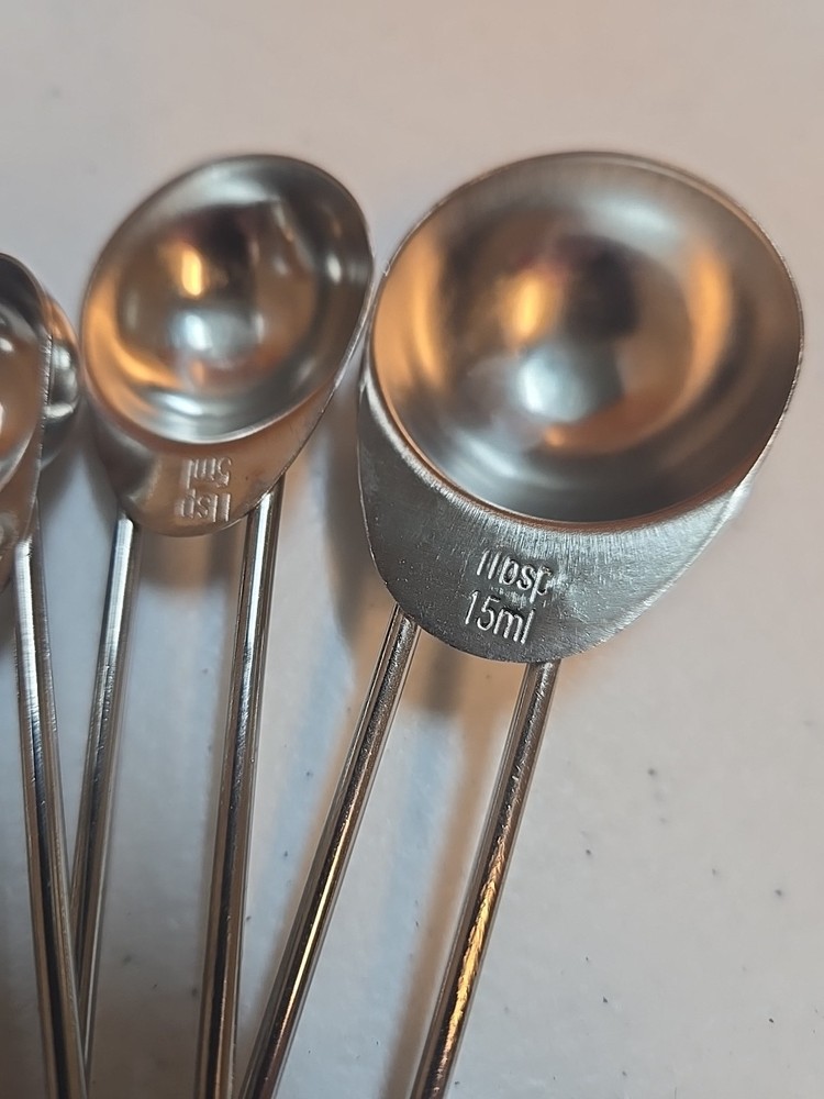 Four Piece Metal Measuring Spoon Set; Round