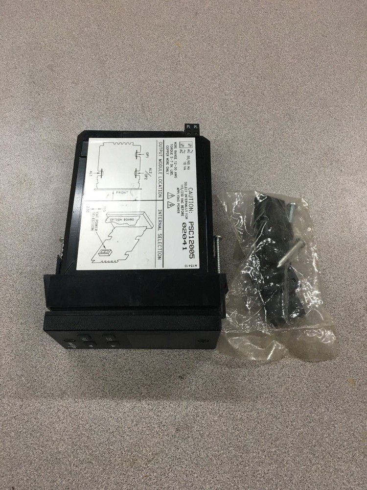 NEW NO BOX RED LION CONTROLS PANEL METER PSC12005