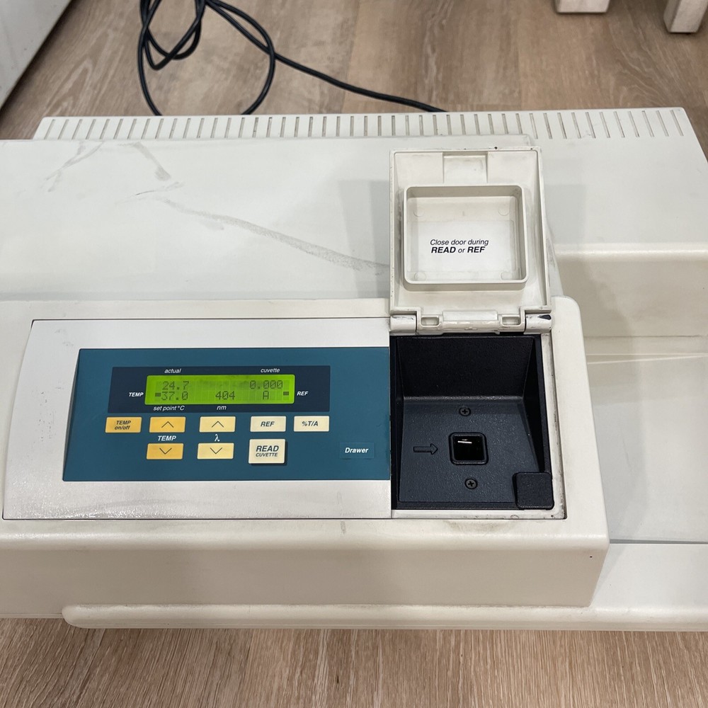 MOLECULAR DEVICES SPECTRA MAX PLUS MICROPLATE SPECTROPHOTOMETER WORKING!