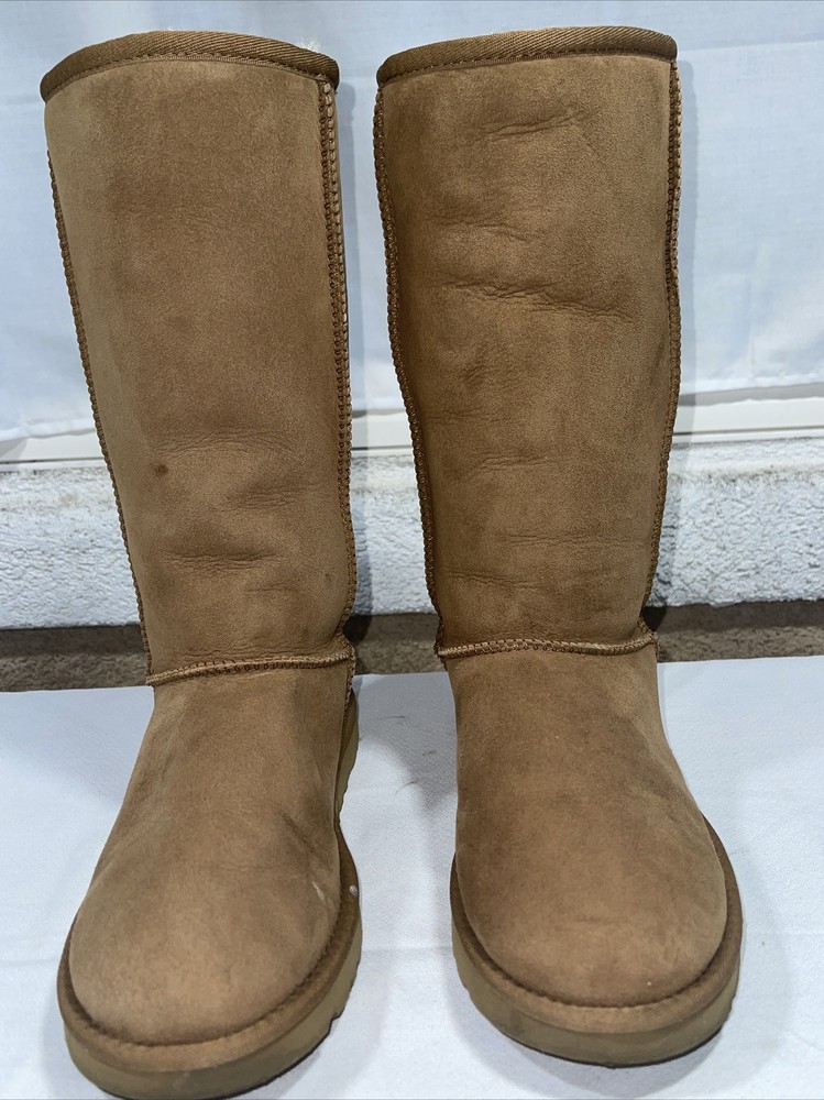 UGG BOOTS WOMEN CLASSIC MID LARGE US SIZE 7