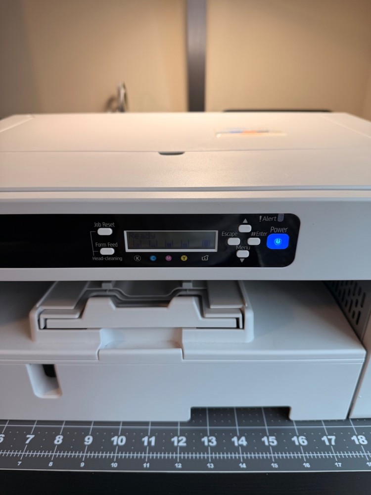 Sawgrass SG800 Sublimation Printer – Powers On, Feeds & Prints – Needs Cleaning
