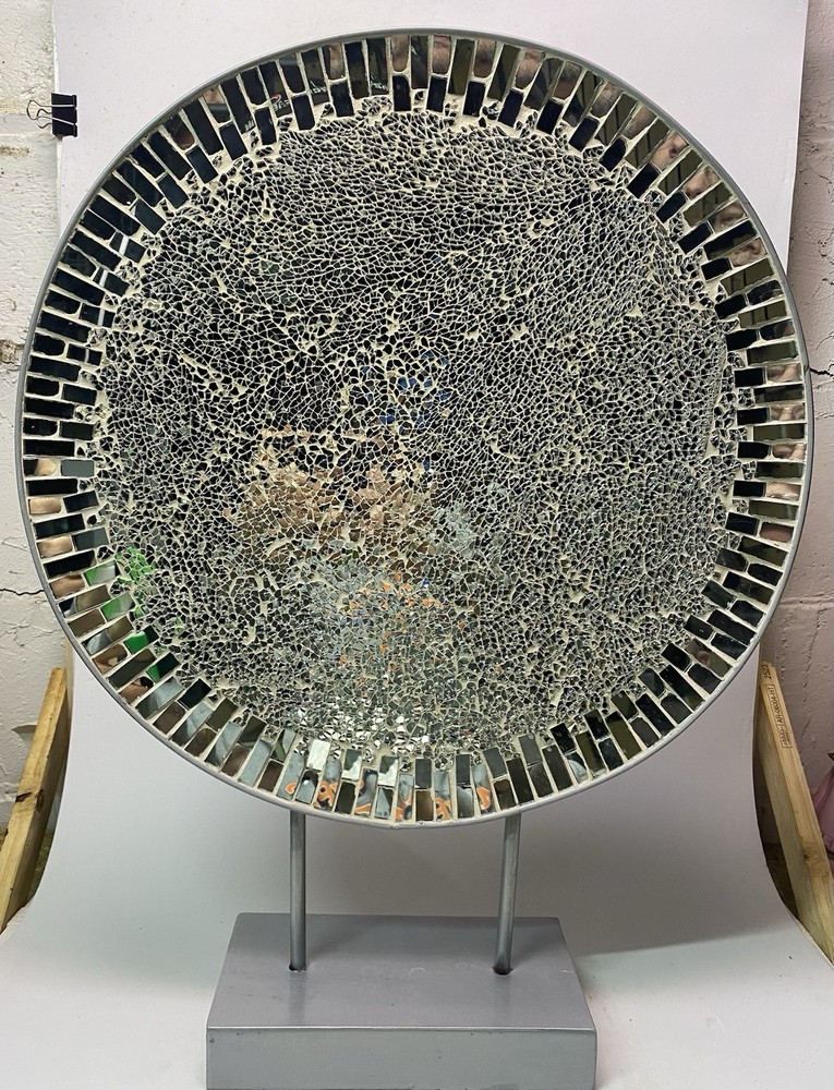 Crushed Mirror Display Center Piece With Matching Vases