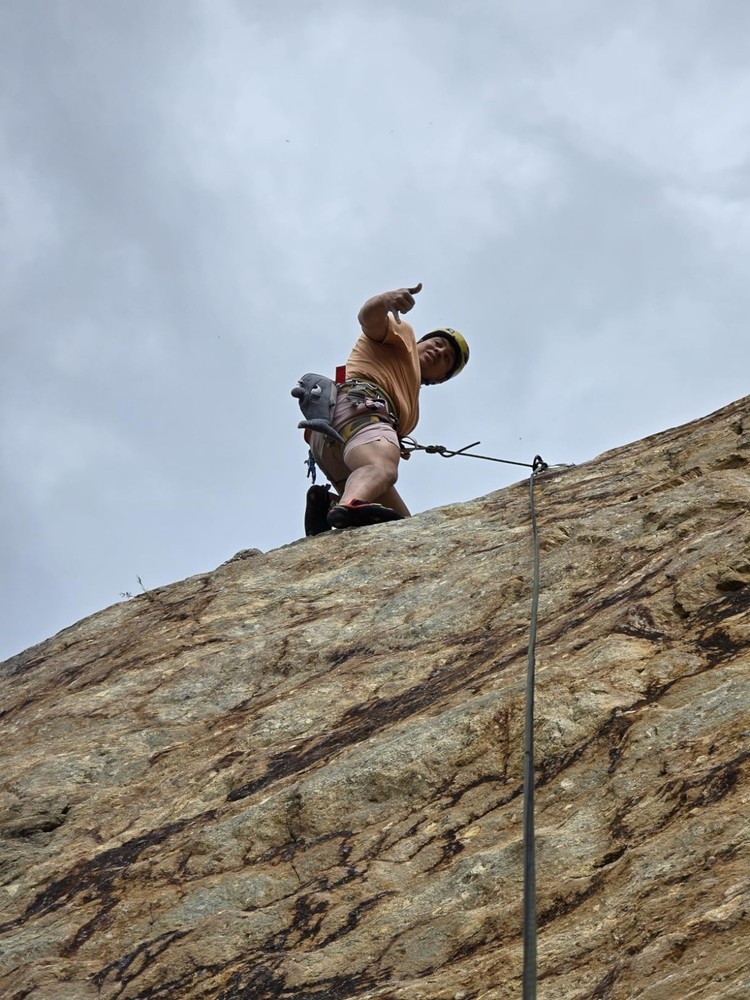 Adjustable Drawstring Chalk Bag for Climbers