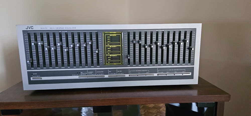 JVC SEA-70 graphic equalizer
